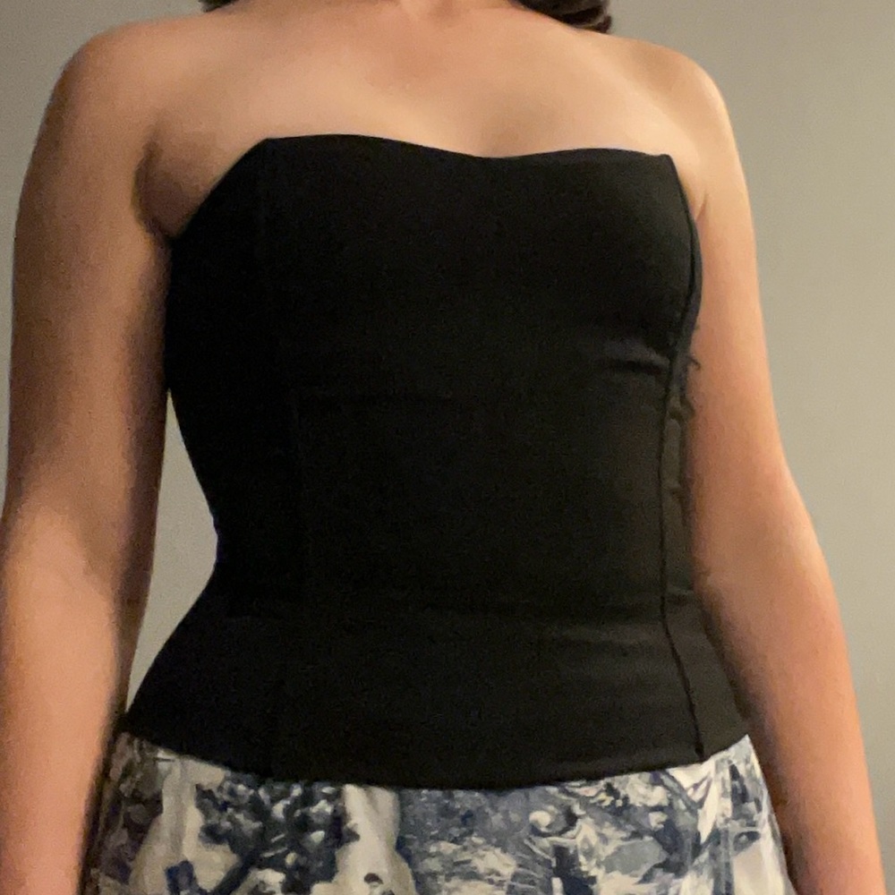 Corset style zip-up top